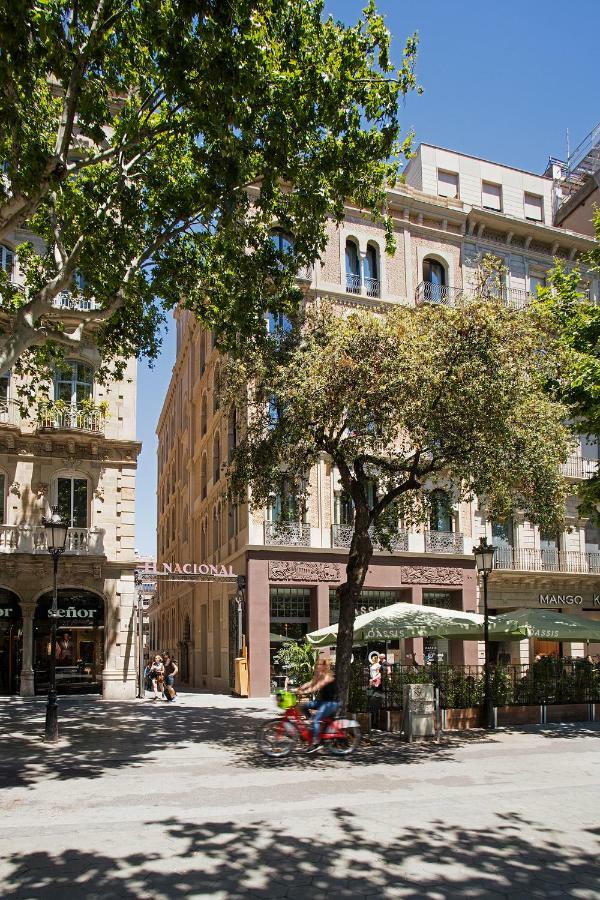 Praktik Essens Barcelona Exterior foto
